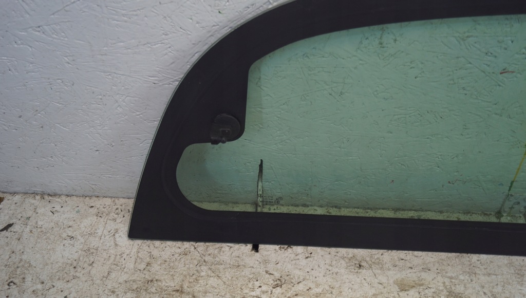 фото №10, Стекло левый задняя chrysler town & country