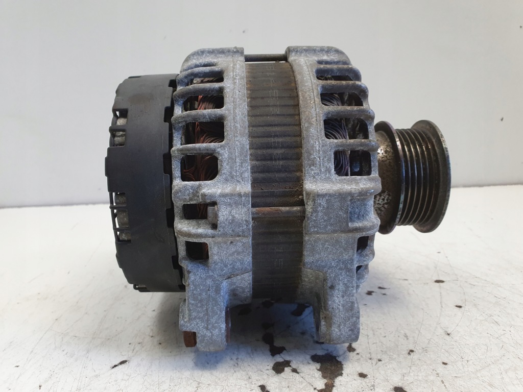 Volvo xc60 2.0 t turbo генератор 30644945 Цена