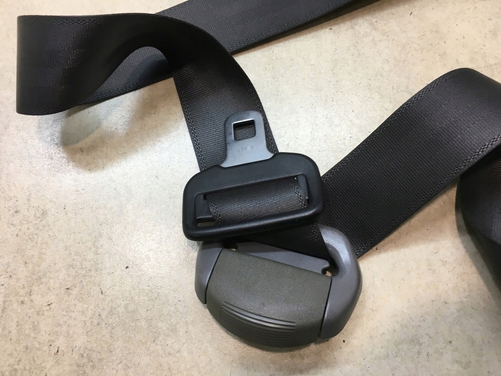 фото №7, Pas безопасности правый перед carina e iv t19