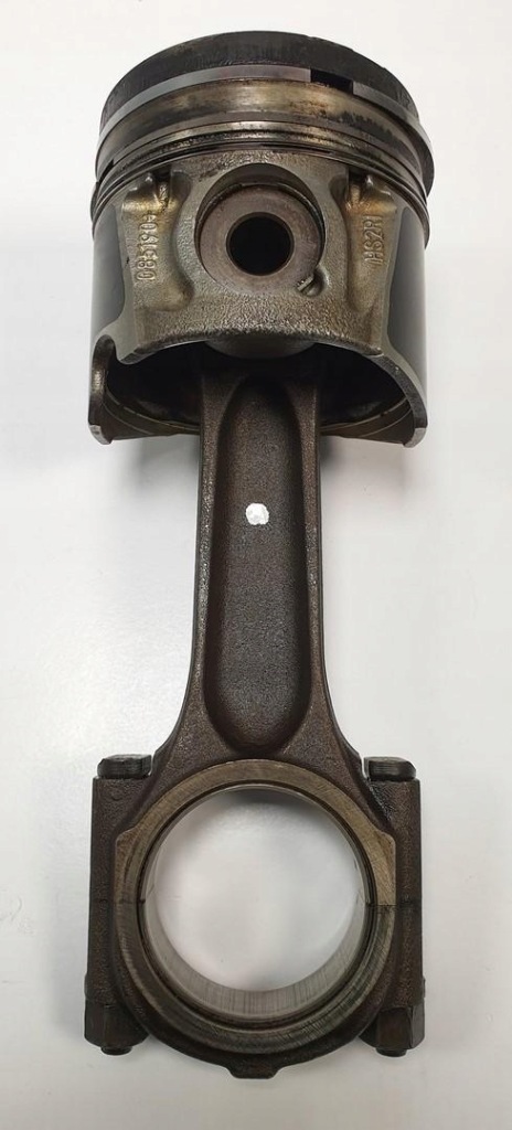 фото №1, Поршень + шатун volvo v50 s40 c30 2.0 d4 d4204t