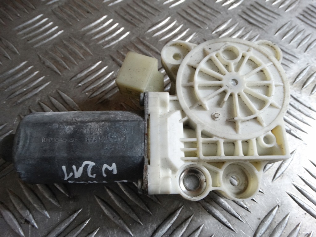 фото №1, Моторчик скло лівий перед mercedes w211