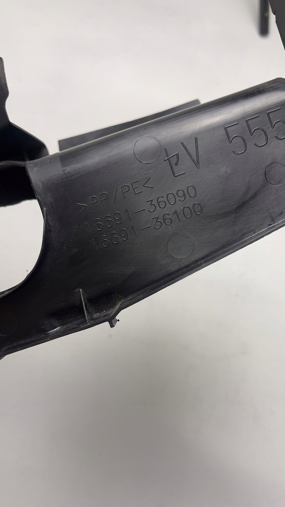 фото №10, Toyota rav4 iv 2012 - повітропровід повітря права 16691-36090