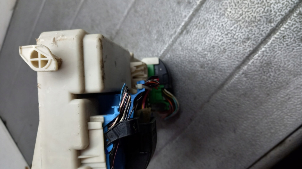 фото №6, Коробка bezp. mazda 3 bk 1.6b 05r