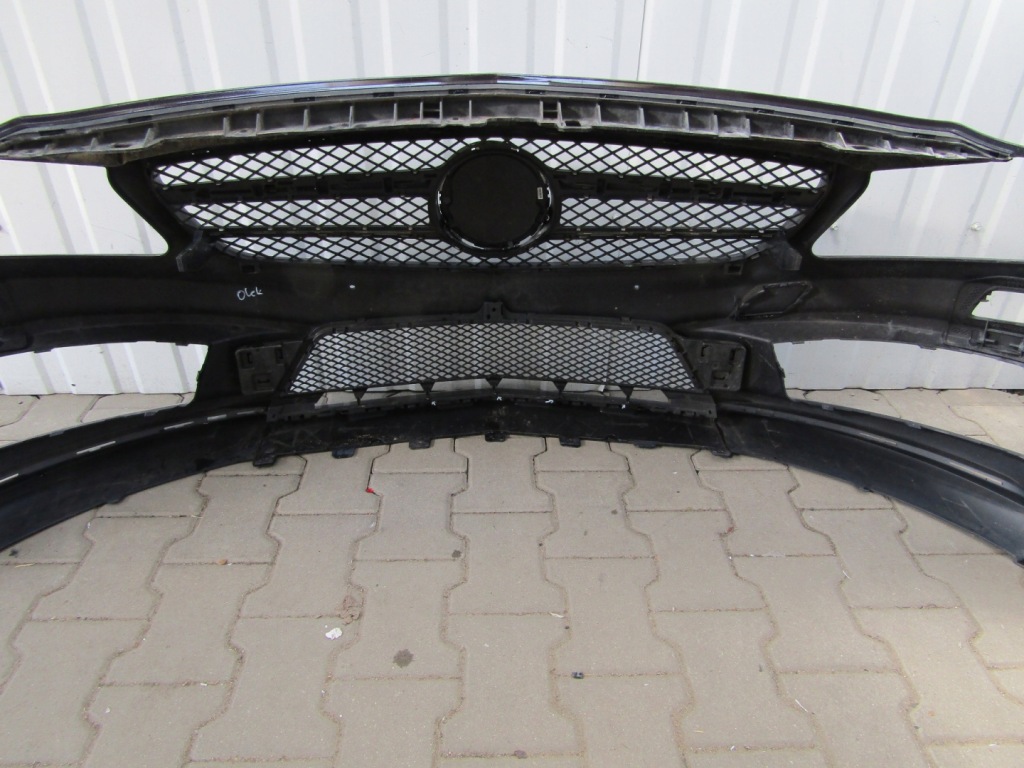 Бампер перед mercedes a-klasa w176 amg 12-15 Оригинал