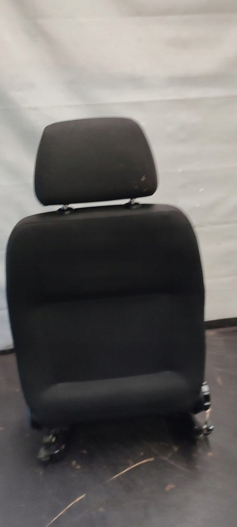 фото №8, Сидіння сидіння комплект vw golf iv 1,4 16v 5d hb