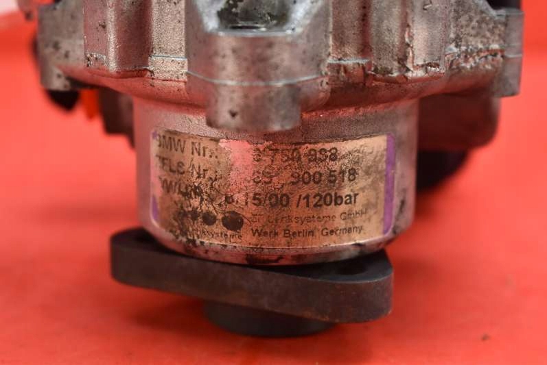 Насос підсилювача 6750938 bmw e39 2.0 d 136 km рестайлінг  00-04 Недорого