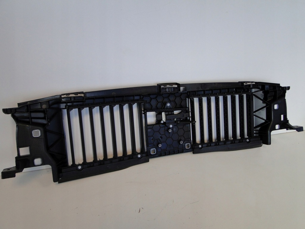 фото №7, Mercedes c klasa 206 w206 шторка воздуховод жалюзи воздуха