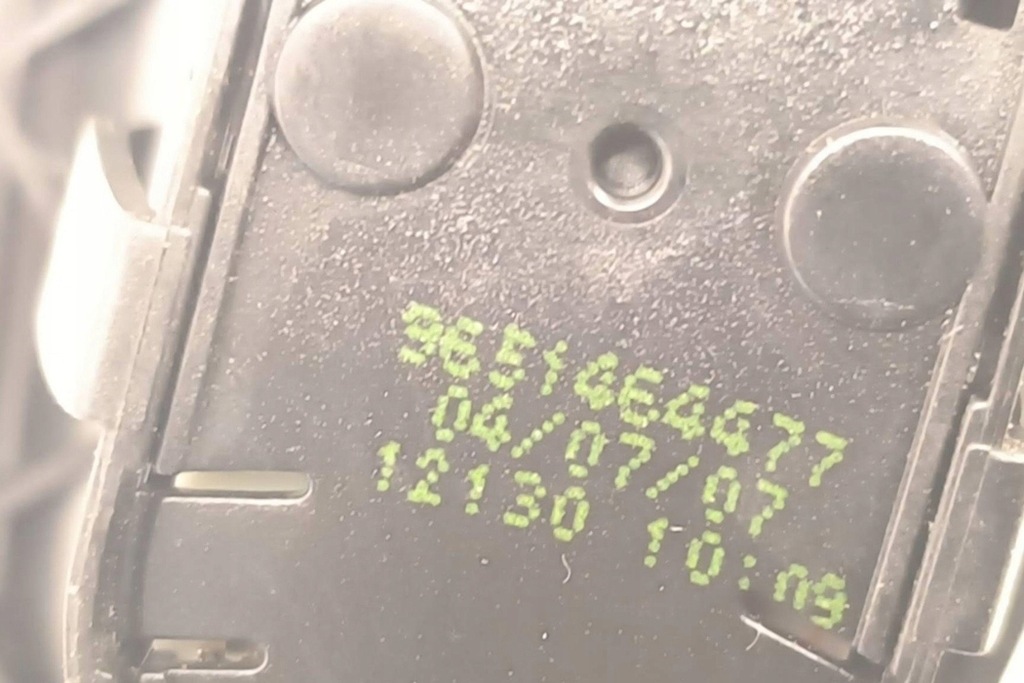 фото №10, Кнопка управление окон задних левых дверь citroën c4 i lc_ 9650912577