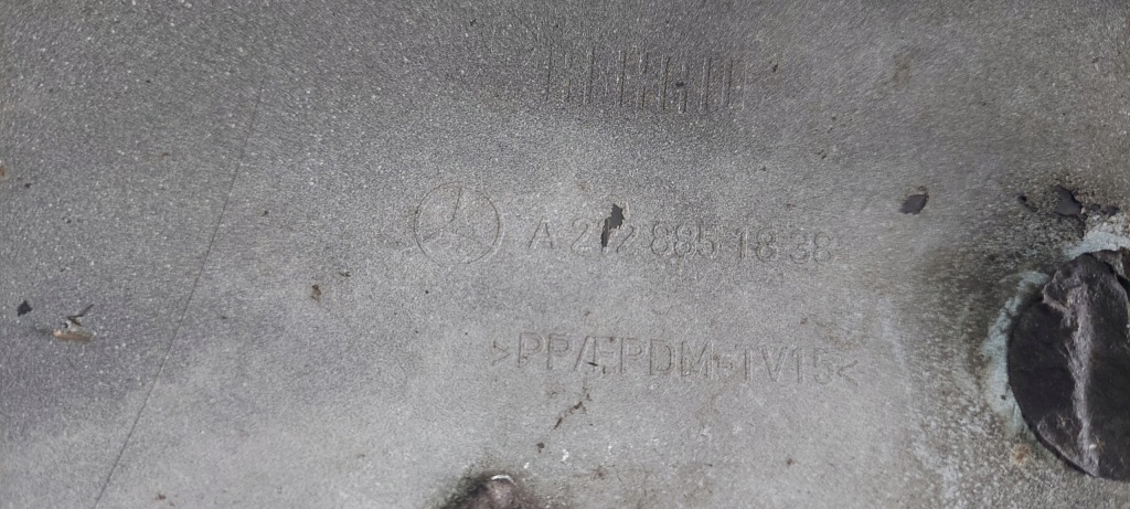 Mercedes w212 рестайлинг  бампер решётка радиатора абсорбер решётки Оригинал