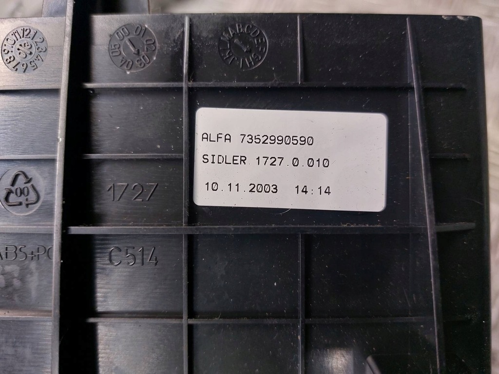 фото №8, Панель обдув + радио + подстаканник alfa romeo 147 7353377750 735266925