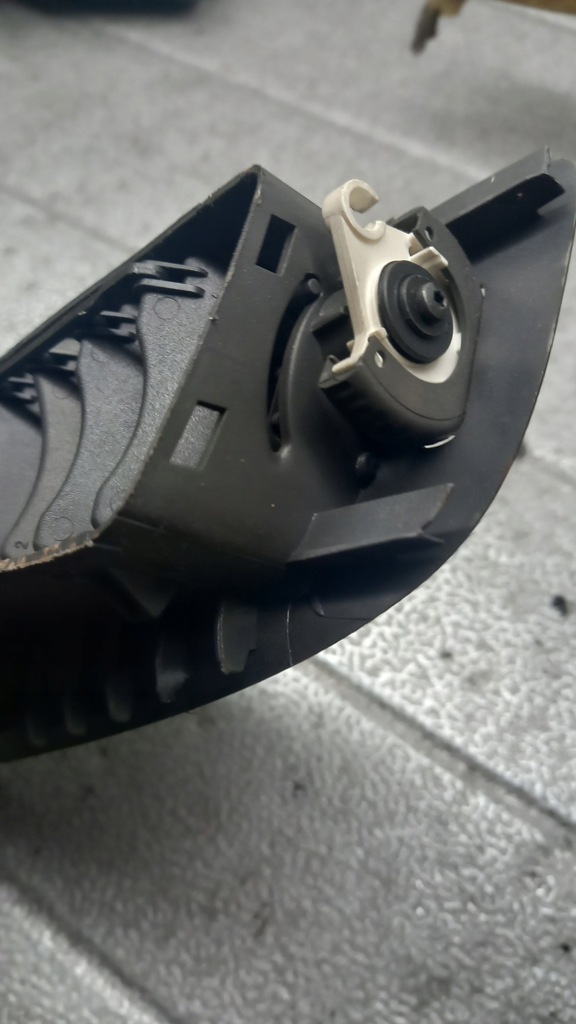 фото №6, Решётка обдув volvo s60 02r sedan 2.4d5 3409374