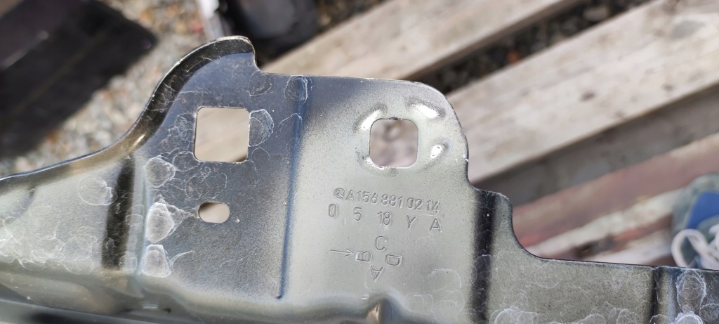 Крыло перед mercedes gla 156 Оригинал