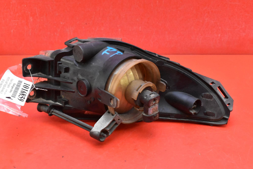 Противотуманная фара правый перед передний 13226826 opel insignia a 08-14 Оригинал