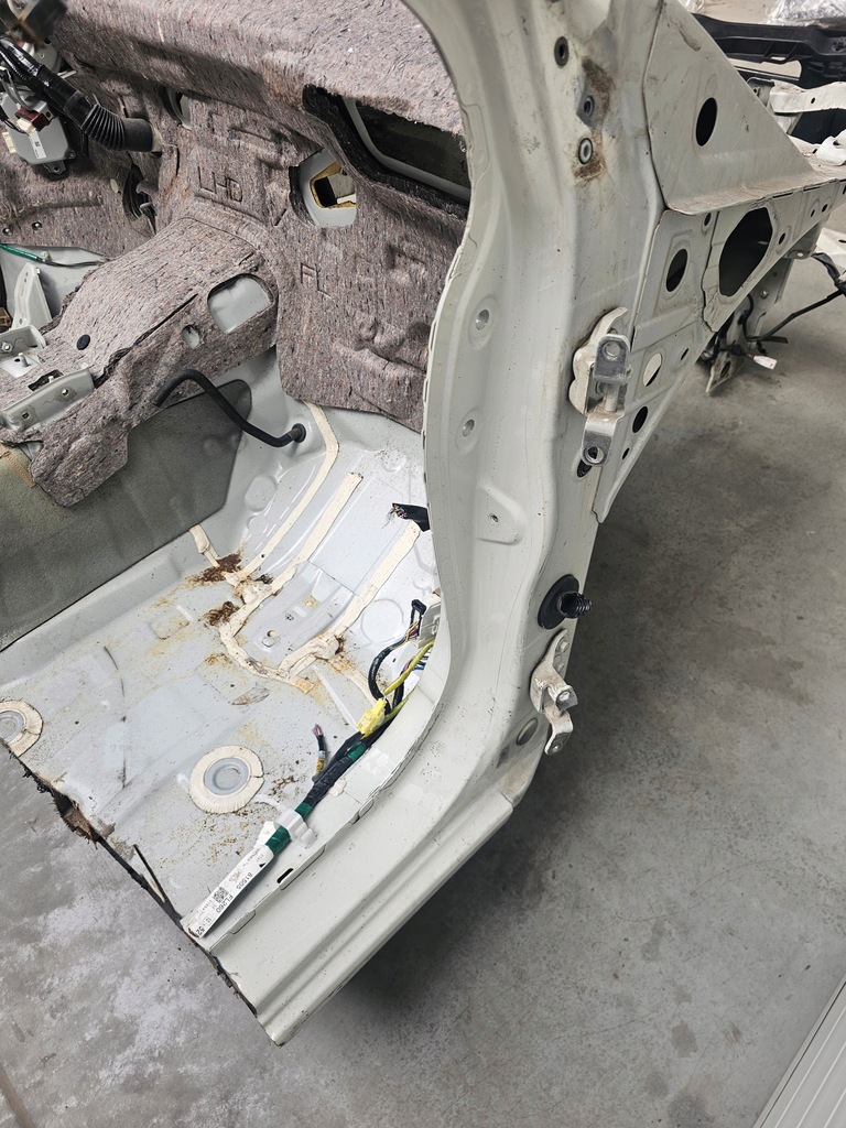 фото №12, Четверть лонжерон левая правая передняя полный перед subaru xv ii crosstrek