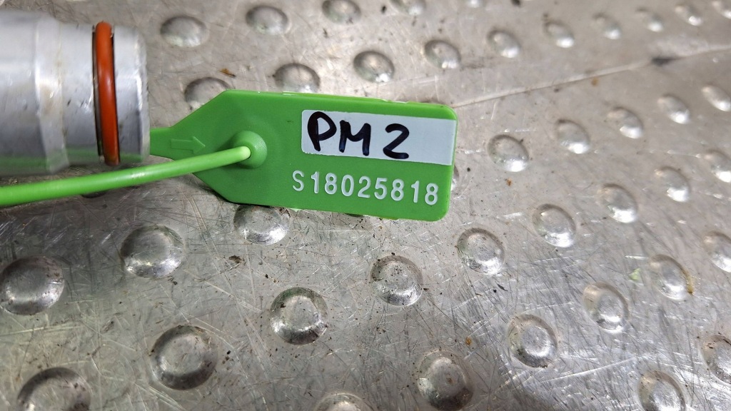 фото №7, Шланг масла a2535013801 mercedes x253 w205 63 amg gt w190 4.0 v8