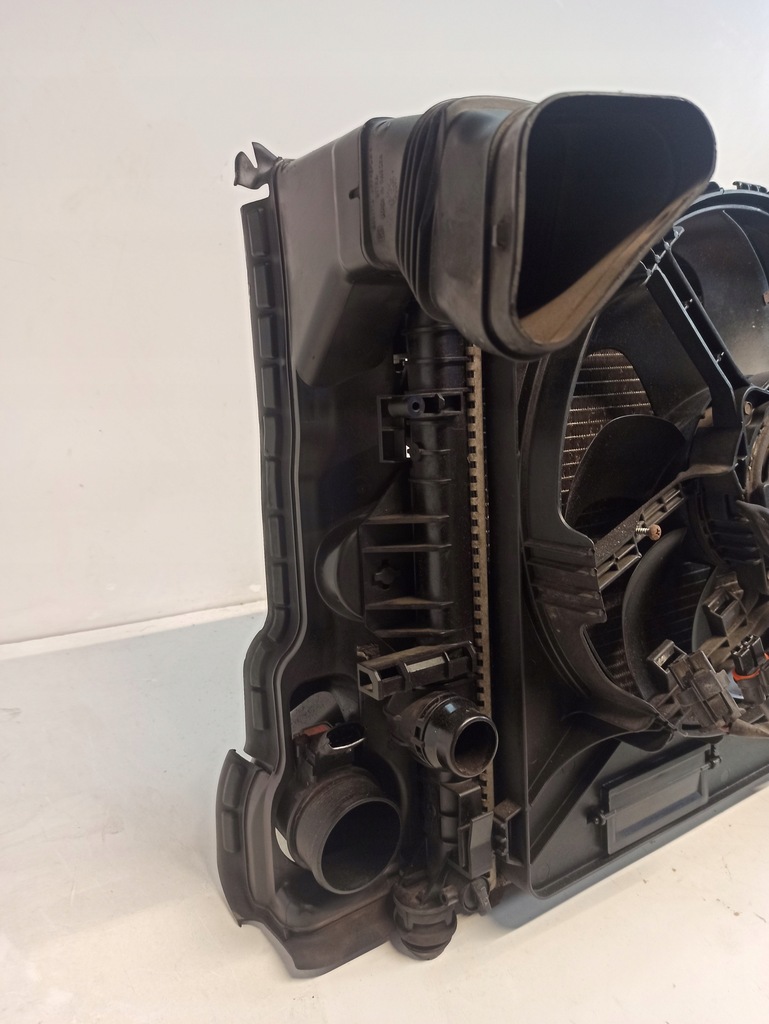 фото №6, Volvo радиатор вентилятор v70 xc70 30668629 31338474