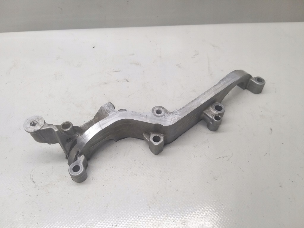 фото №1, Корпус диодный мост основание насоса 1.6 1.4 vti 5f01 308 berlingo c4 mini r56