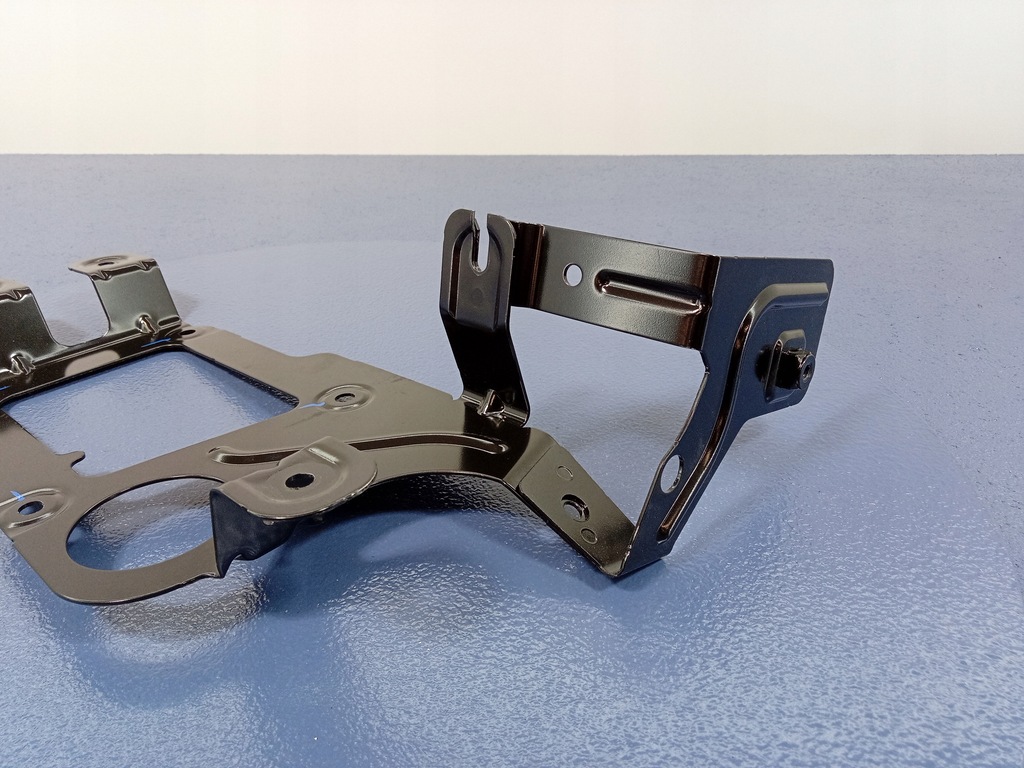 фото №5, Bentayga 36a кронштейн блок керування напруги 4m0907349