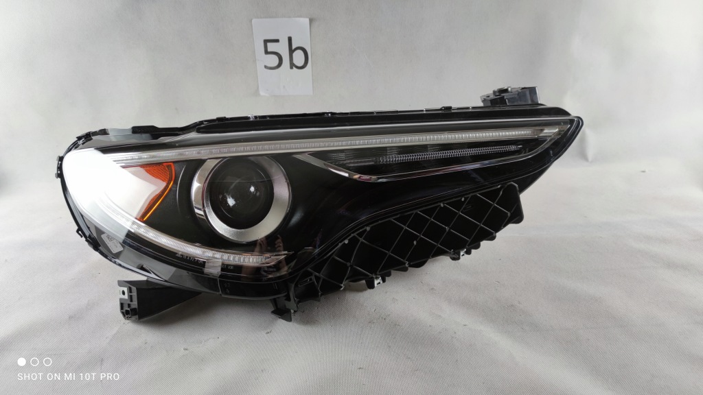 Купити Alfa romeo stelvio ксенон правий фара лампа америка