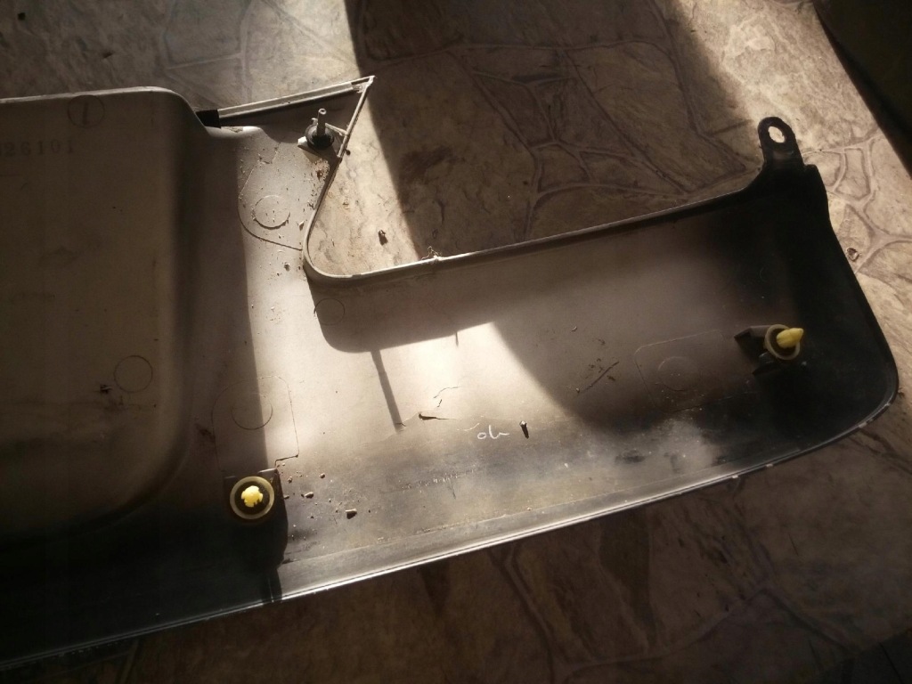 фото №3, Lexus is250 is 250 накладка задня молдинг кришки задня