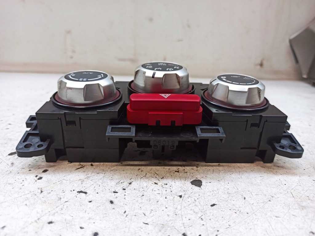 фото №7, Subaru impreza iii панель управление обдув