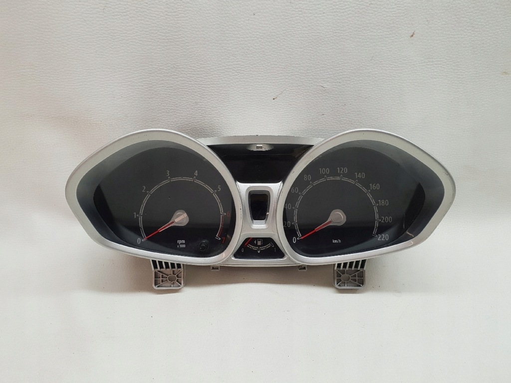 фото №1, Ford fiesta mk7 счетчик приборы 8a6t10849eg