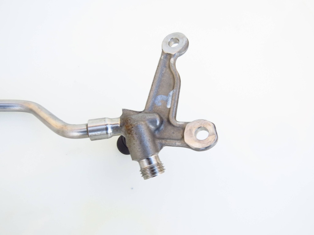 Шланг трубка топлива wysokiego давления mercedes w218 w212 4.7 v8 Киев