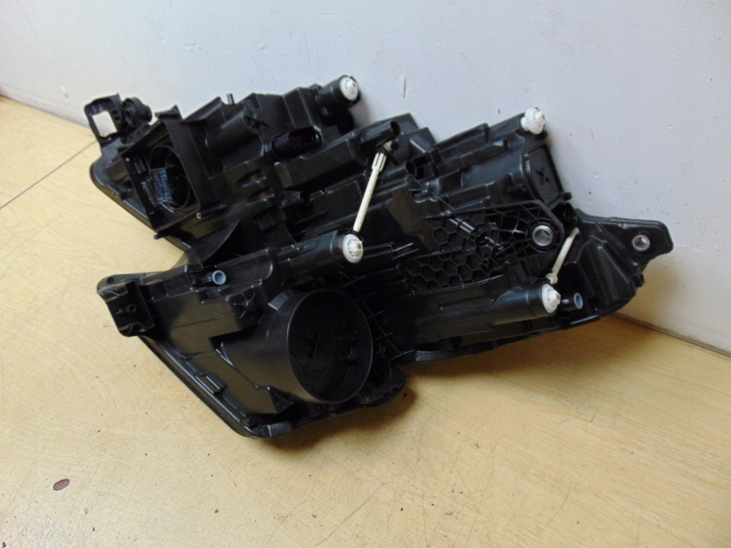 фото №14, Лампа правая перед skoda kodiaq full led europa