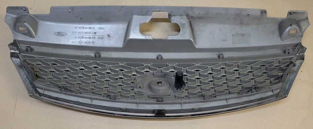 Решётка  перед решётка радиатора молдинг хром решётка бампера ford mondeo mk3 3 рестайлинг  оригинальный номер Цена