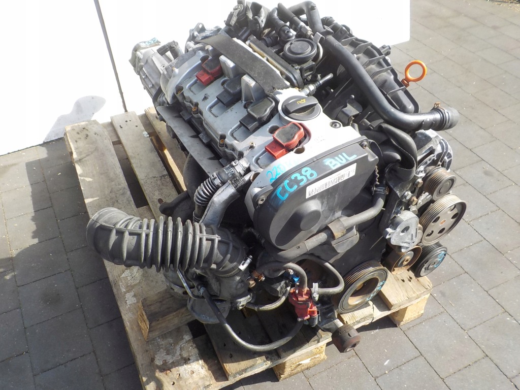 Audi a4 b7 07r 2.0 tfsi 220km двигатель bul комплектный с Разборки