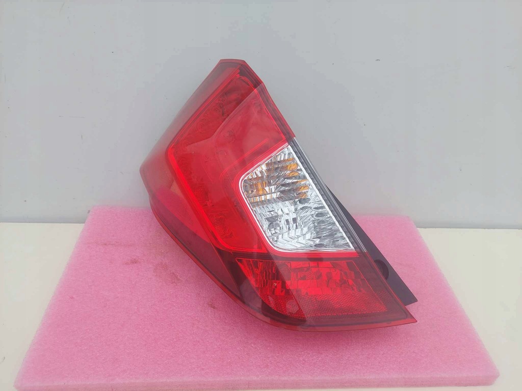 фото №1, Honda jazz iv 15- лампа ліва задня задня led оригінальний номер