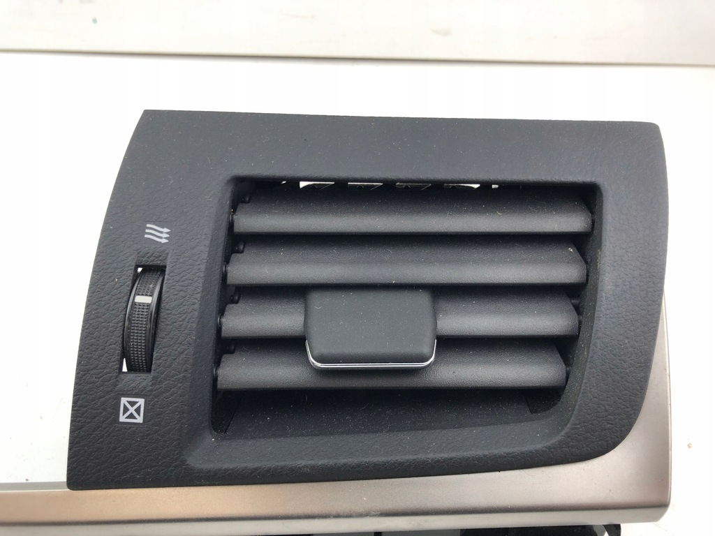 фото №3, Lexus ct 200h решітка обдув права