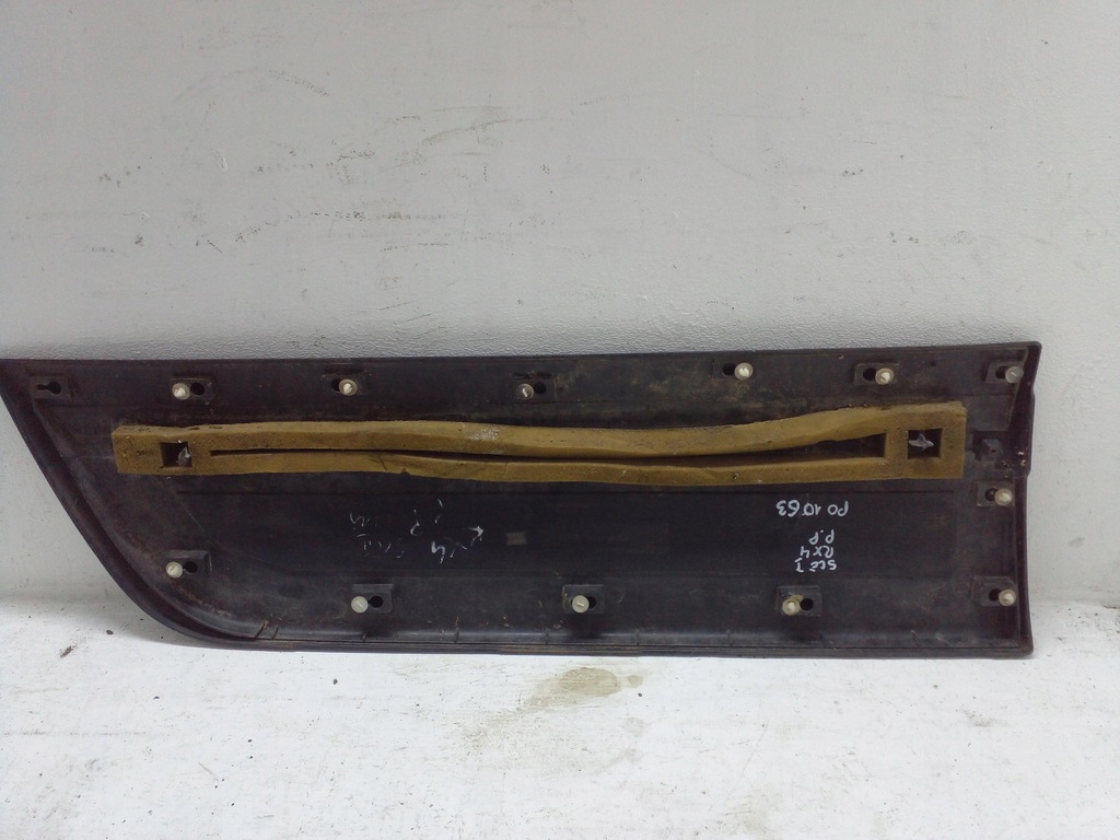 фото №4, Молдинг дверь правый перед renault scenic i rx4