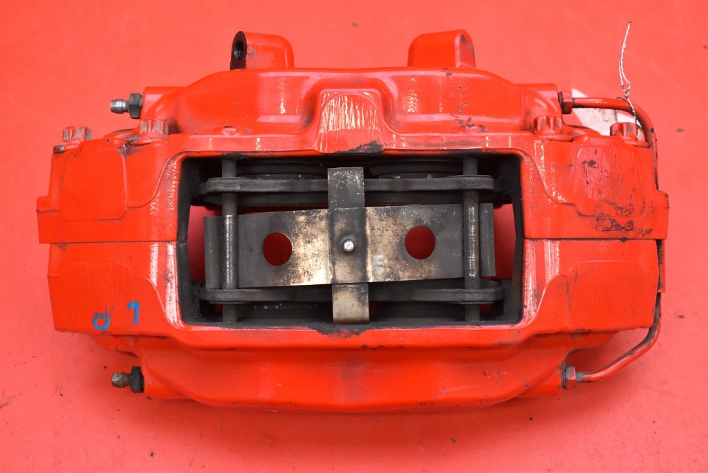 Купить Суппорт тормозной левый перед tesla model s performance 772 km 12-20