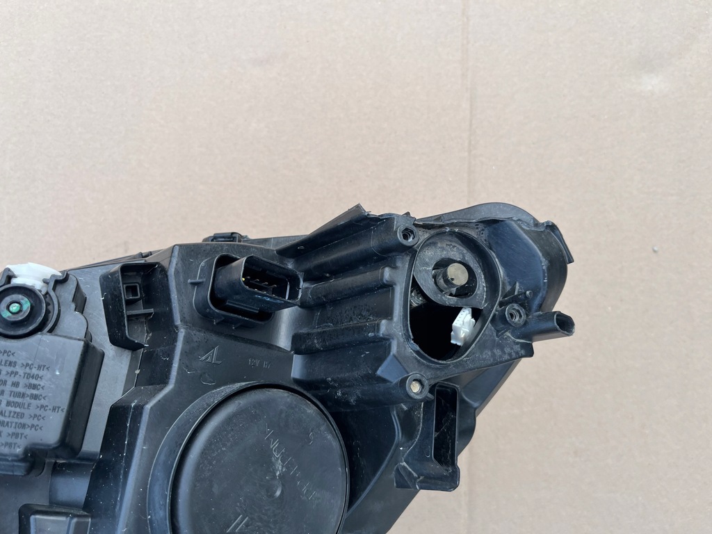 фото №8, Лампа права eu peugeot 308 ii t9 lift лінза led 2017 - 2020 .