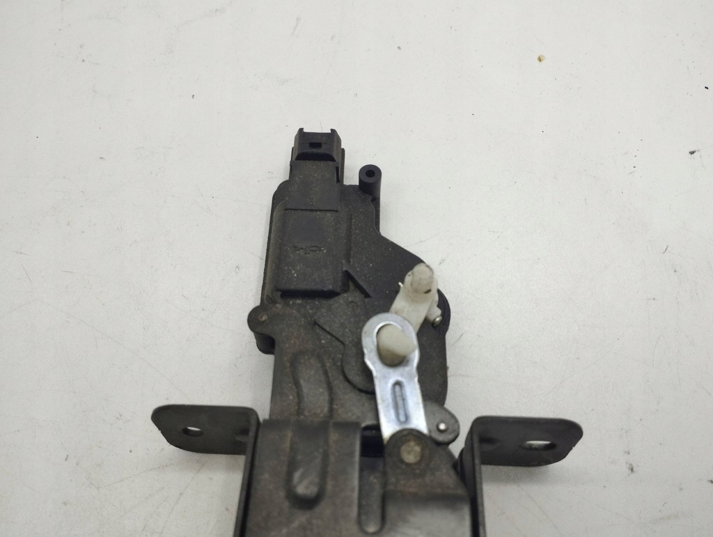 фото №5, Kia sorento 2007 замок крышки задний / багажника