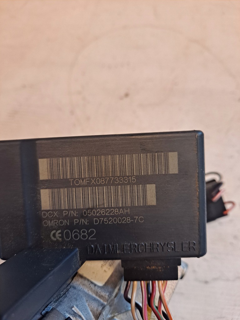 фото №6, Замок зажигания ключ jeep patriot 2.0d 04685719ad 05026228ah