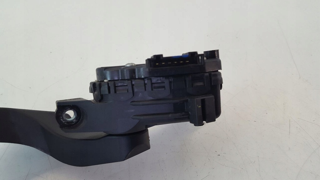 фото №11, Педалі комплект audi a4 b7 2,0 tdi