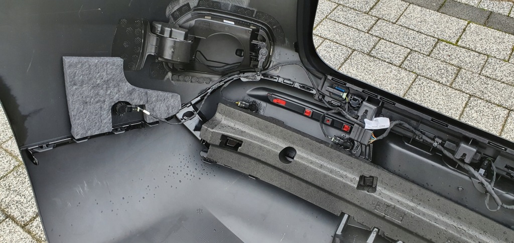 Mercedes eqc w293 бампер задняя оригинал d231 Оригинал