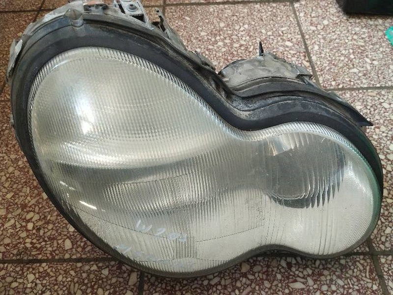 фото №7, Лампа права передня ксенон a2038201261 mercedes w203