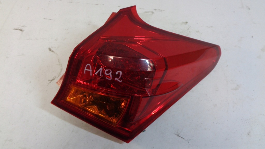 фото №1, Toyota auris ii 12-15 лампа задняя правая