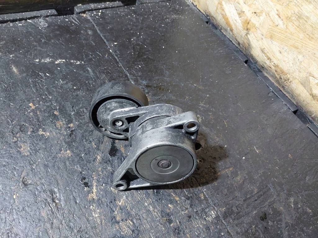 Натяжитель ролик ремень bmw 5 e39 1427252 f-22390 Киев