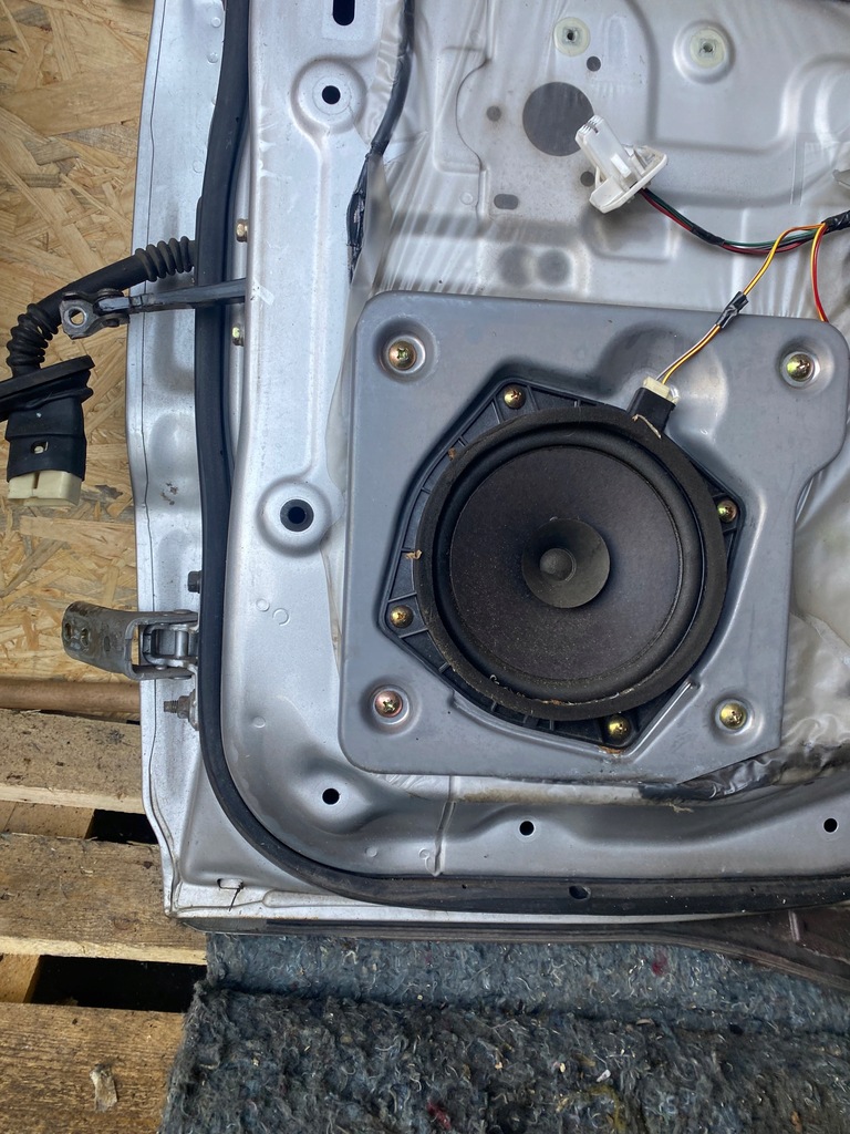 фото №9, Двері правий задня задні скло mitsubishi pajero iii 5d long lift