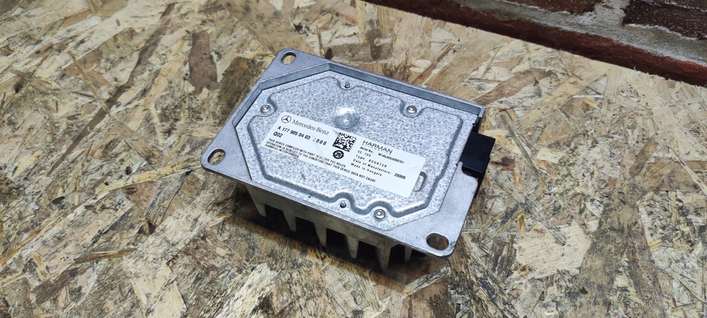 фото №1, Mercedes усилитель hifi a1779050403