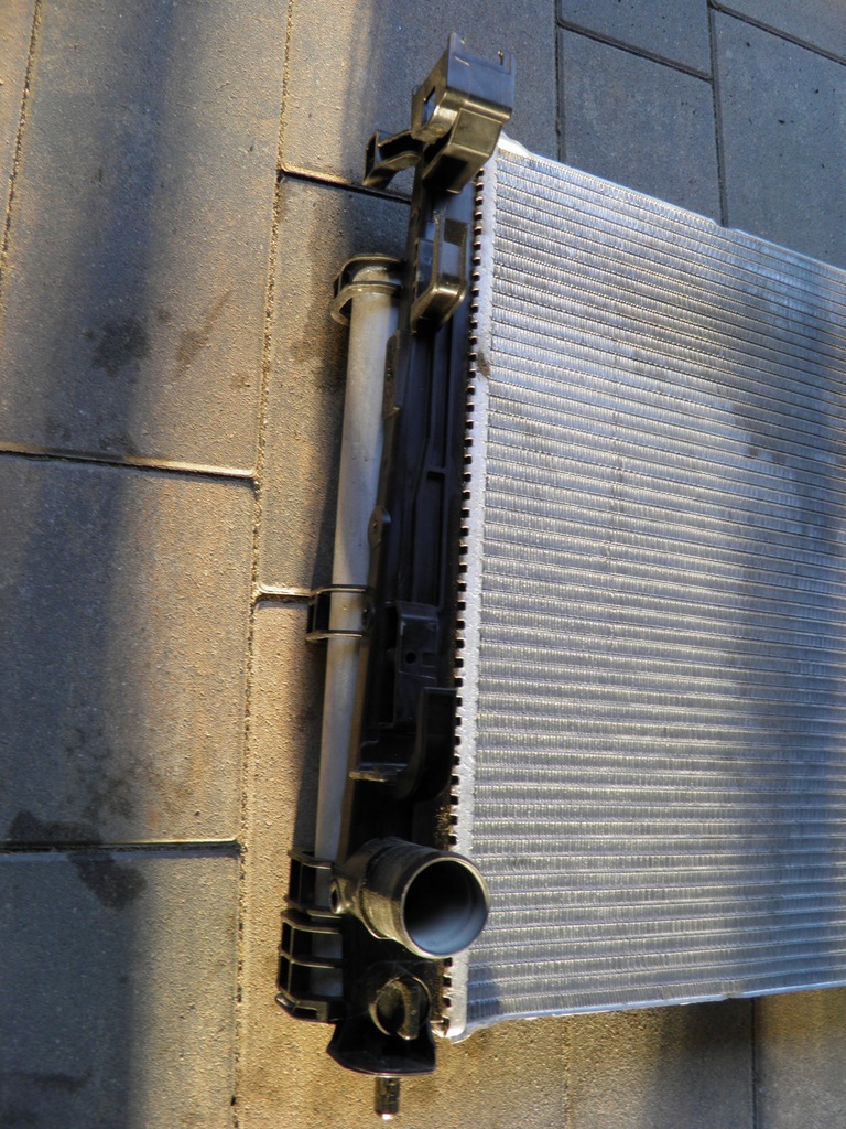 фото №1, Комплект радіатор dacia renault 921005fa0a 214107347r