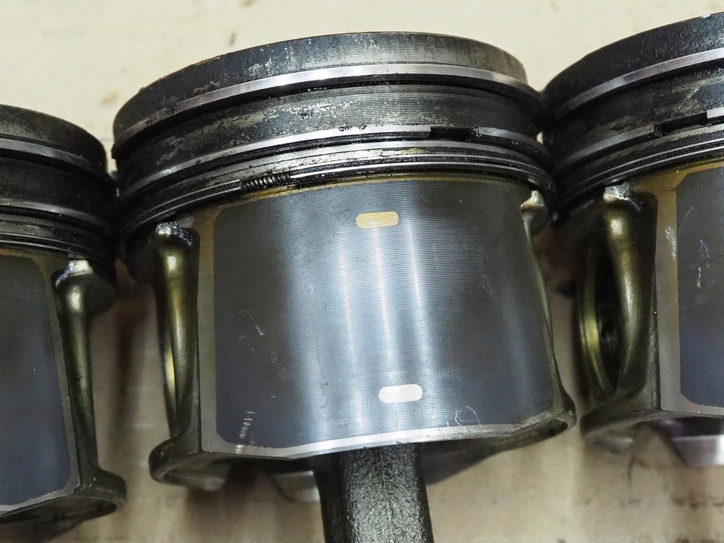 фото №11, Поршень поршни 1.9 z19dt opel zafira b astra h vectra