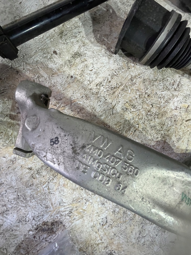 фото №7, Набор подрамник приводной вал амортизатор поворотный кулак audi q7 4m0