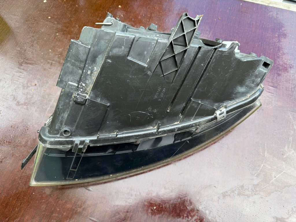 фото №8, Лампа права перед передня audi a4 b6 cabrio 8h0941004ad