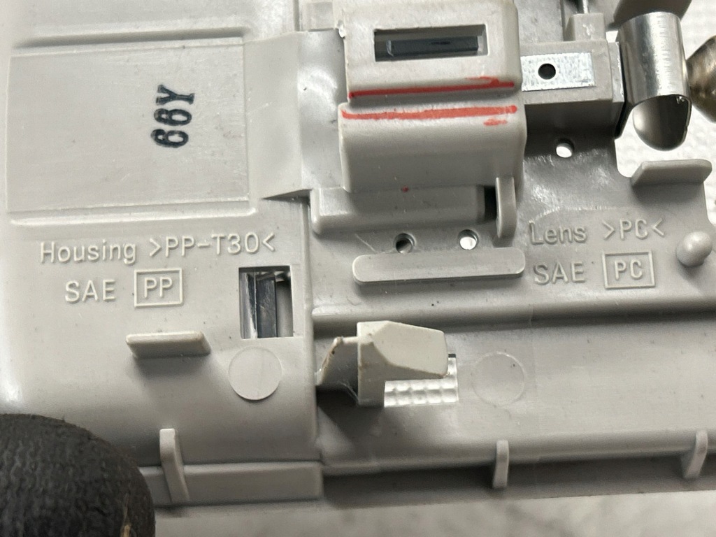 Лампа обшивки потолка задняя nissan rogue 264103na0a Киев