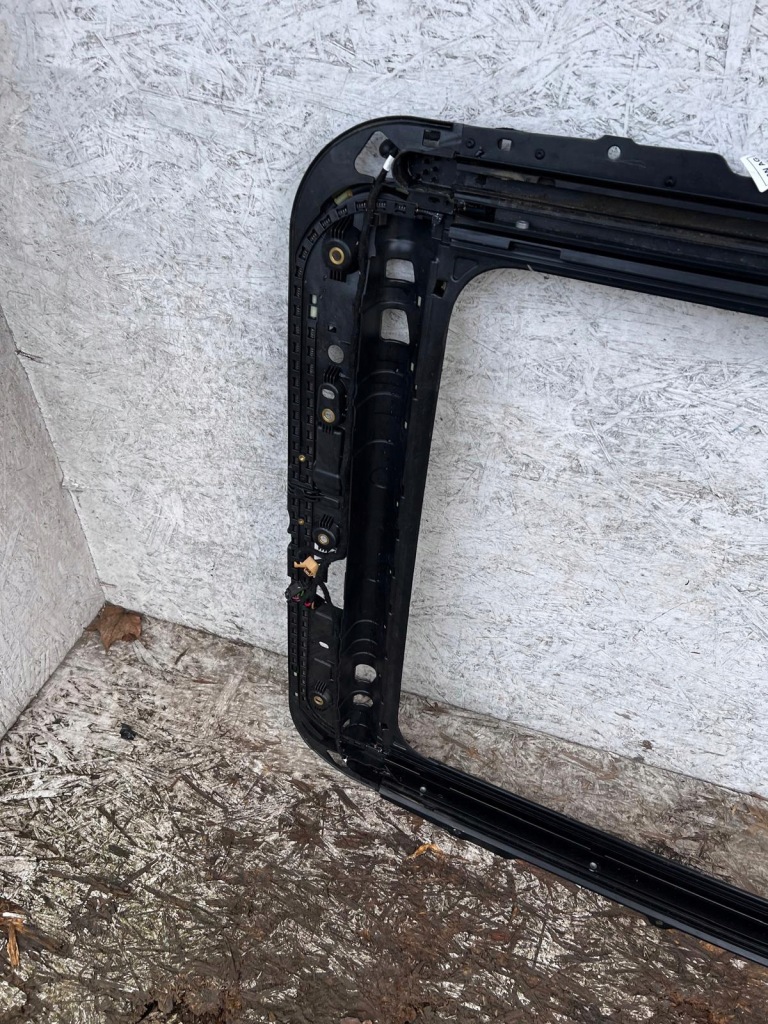 фото №7, Vw passat b8 kombi 3g9971648c каркас панорамы